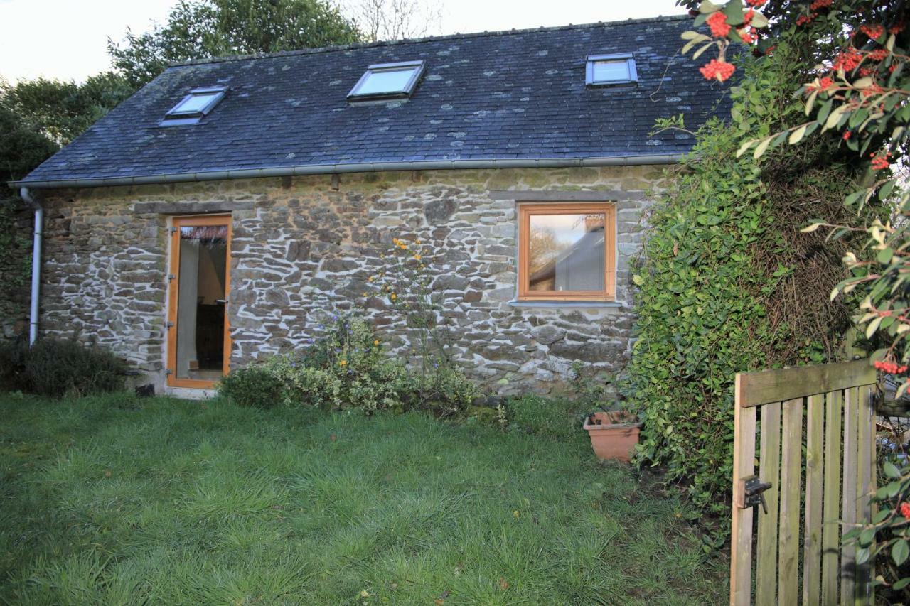 Au Ptit Gite Plounevezel Exterior photo